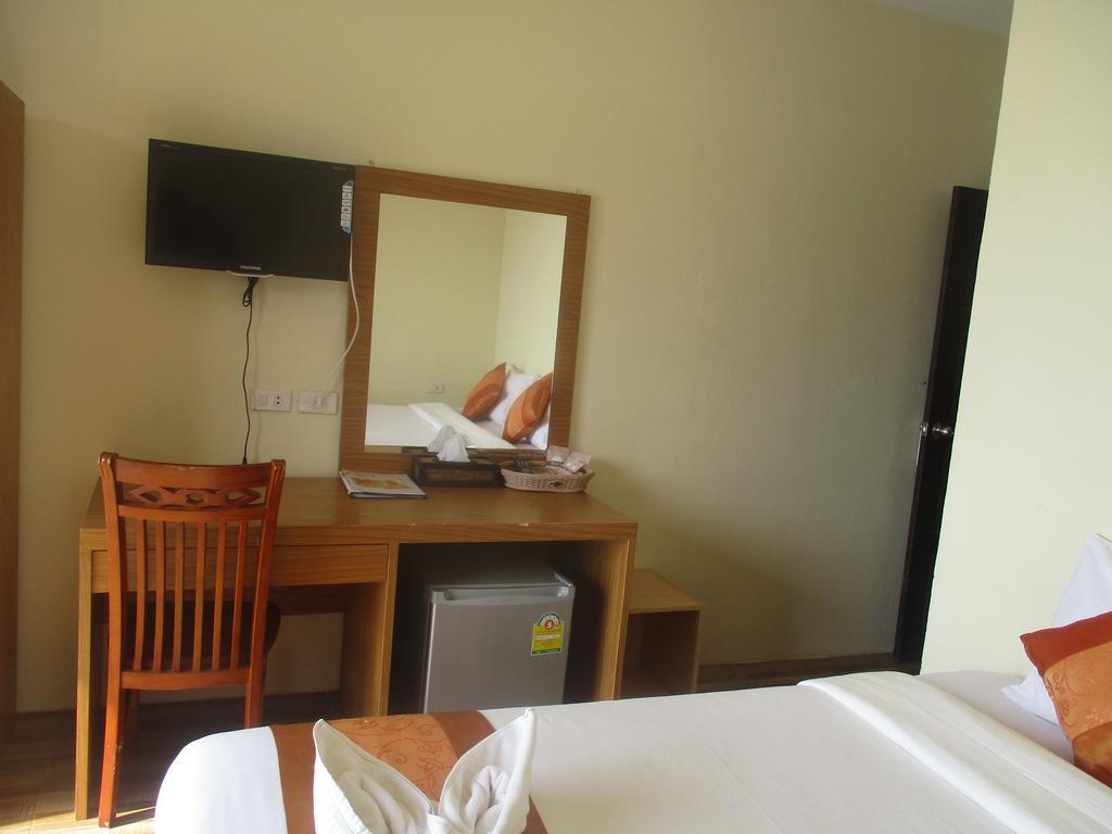 Phi Phi Green House & Sunsky Hostel Zewnętrze zdjęcie