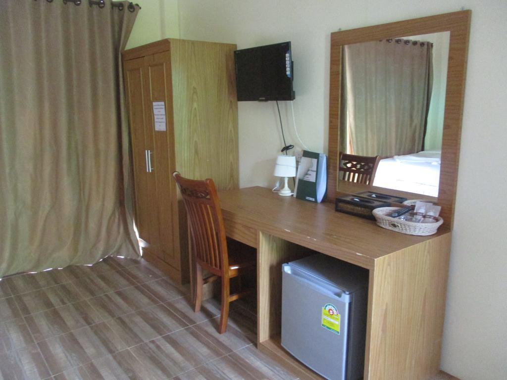 Phi Phi Green House & Sunsky Hostel Zewnętrze zdjęcie