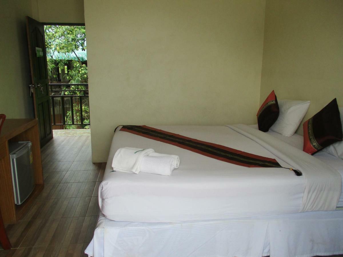 Phi Phi Green House & Sunsky Hostel Zewnętrze zdjęcie